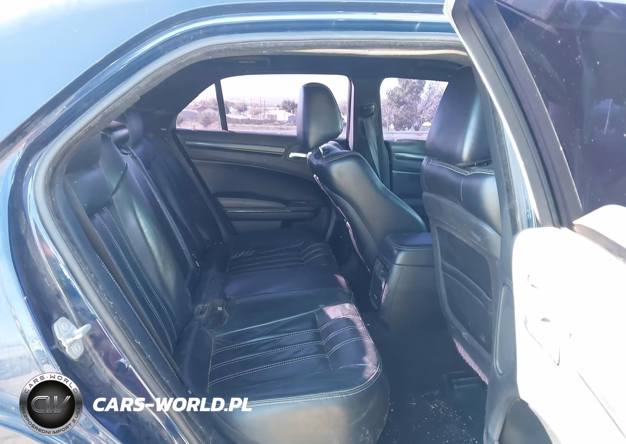 2015 Chrysler 300 300S VIN:2C3CCABG0FH735977 - 8