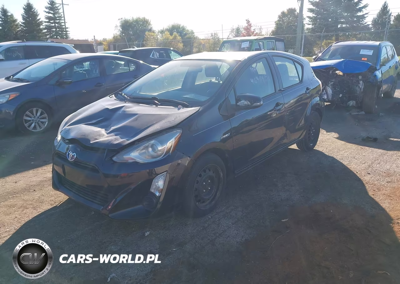 2015 Toyota Prius C Two VIN:JTDKDTB37F1100752 - 2