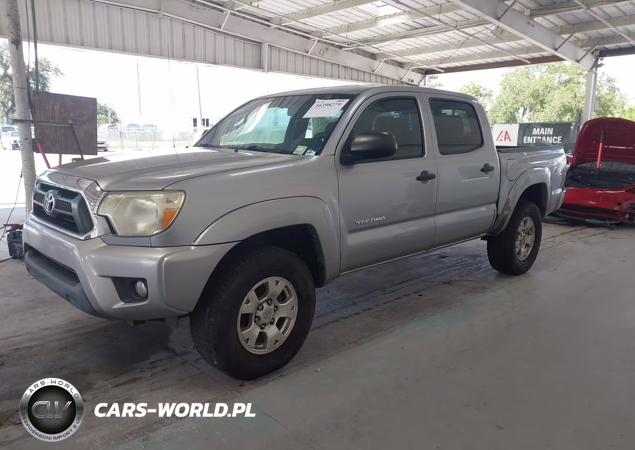 2015 Toyota Tacoma Base V6 VIN:5TFLU4EN1FX122699 - 2