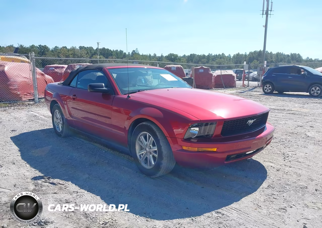 2007 Ford Mustang V6 Deluxe-V6 Premium – zdjęcie 1 z 11