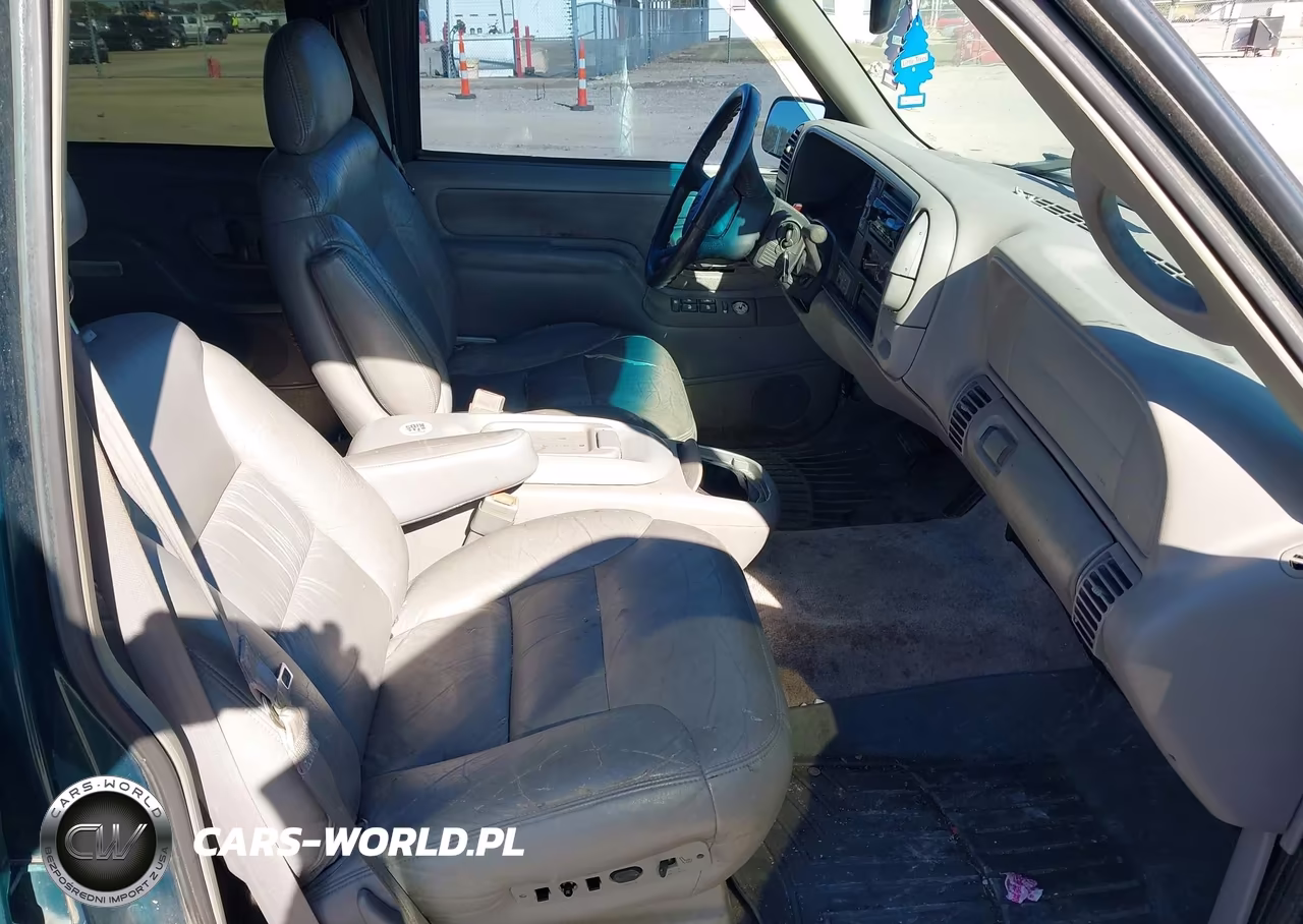 1999 Chevrolet Tahoe Ls VIN:1GNEK13R8XJ308206 - 5