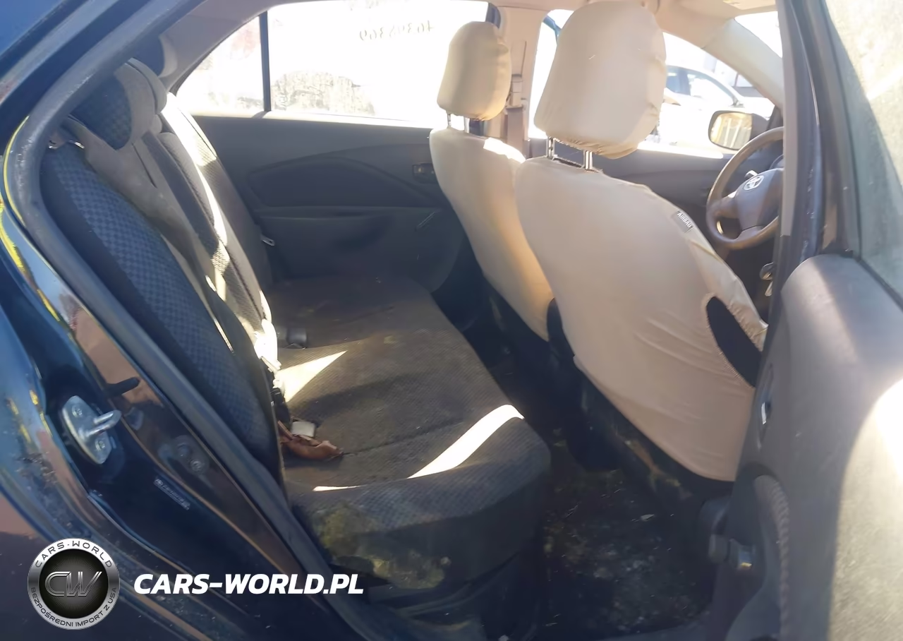 2007 Toyota Yaris VIN:JTDBT923371085237 - 8