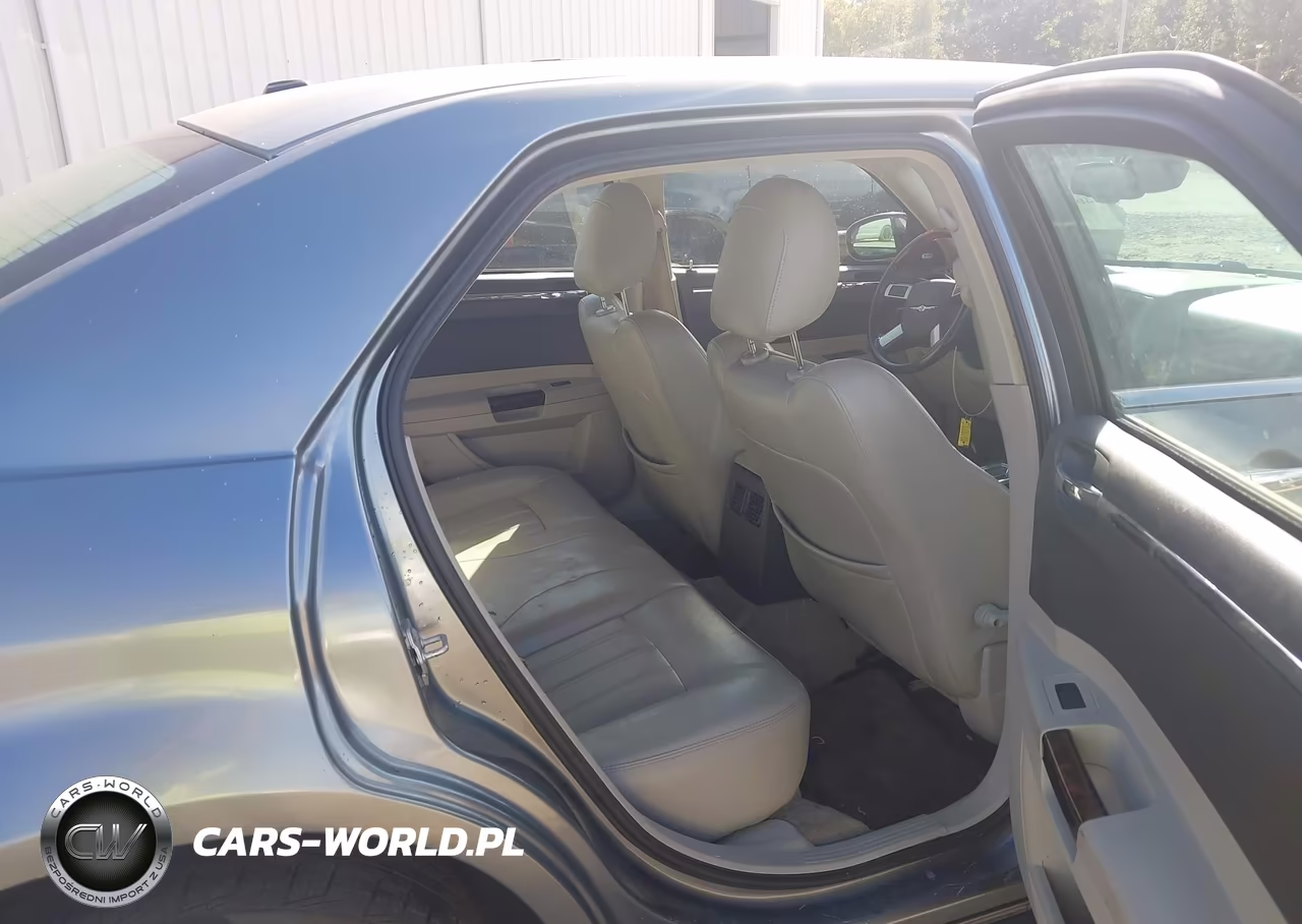 2007 Chrysler 300C VIN:2C3KA63H07H892609 - 8