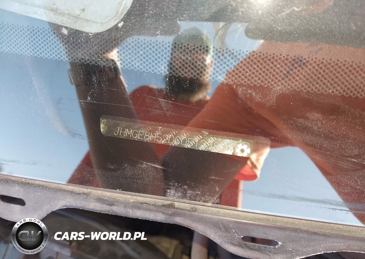 2013 Honda Fit Sport VIN:JHMGE8H52DC051288 - 9