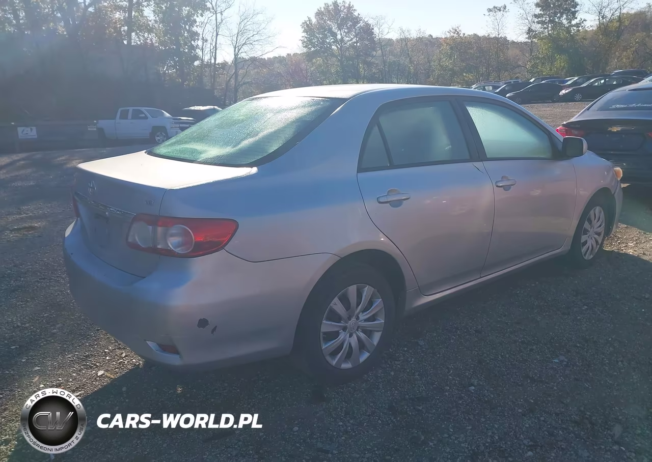 2012 Toyota Corolla Le VIN:2T1BU4EEXCC860927 - 4