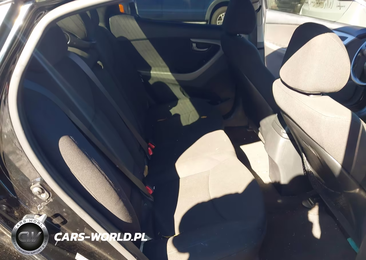 2016 Hyundai Elantra Value Edition VIN:KMHDH4AEXGU490716 - 8