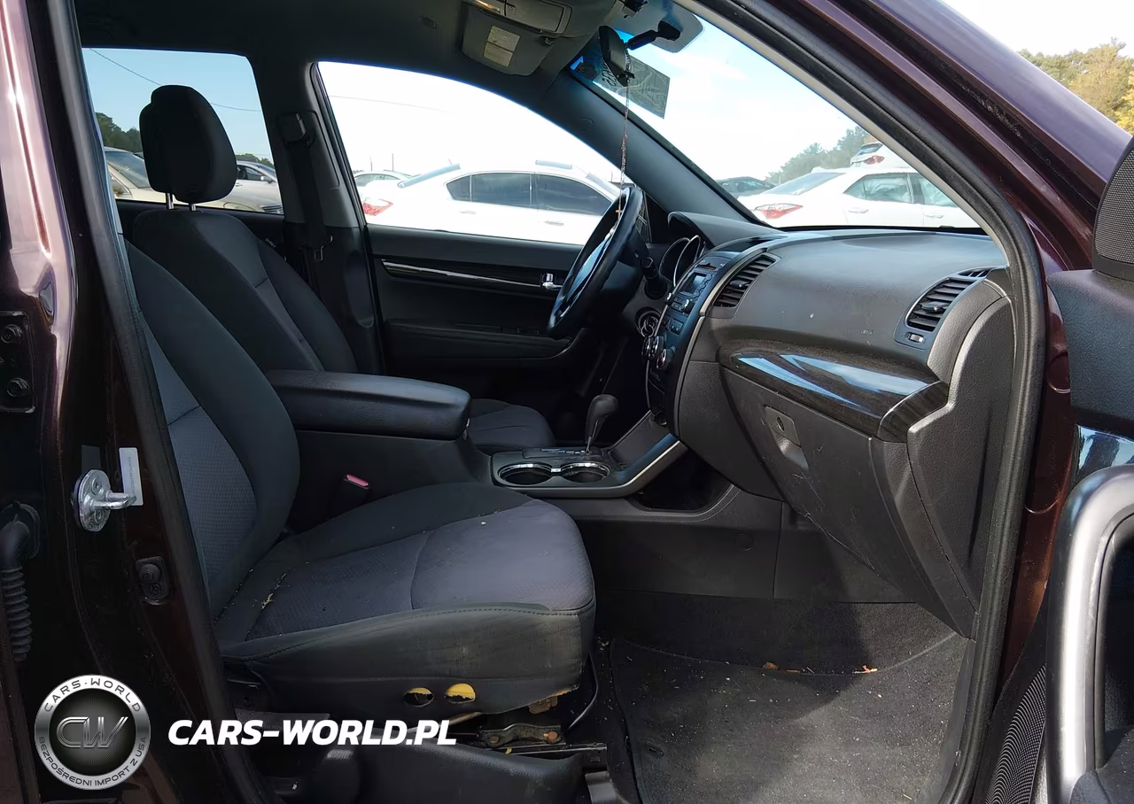 2013 Kia Sorento Lx VIN:5XYKTCA61DG376954 - 5
