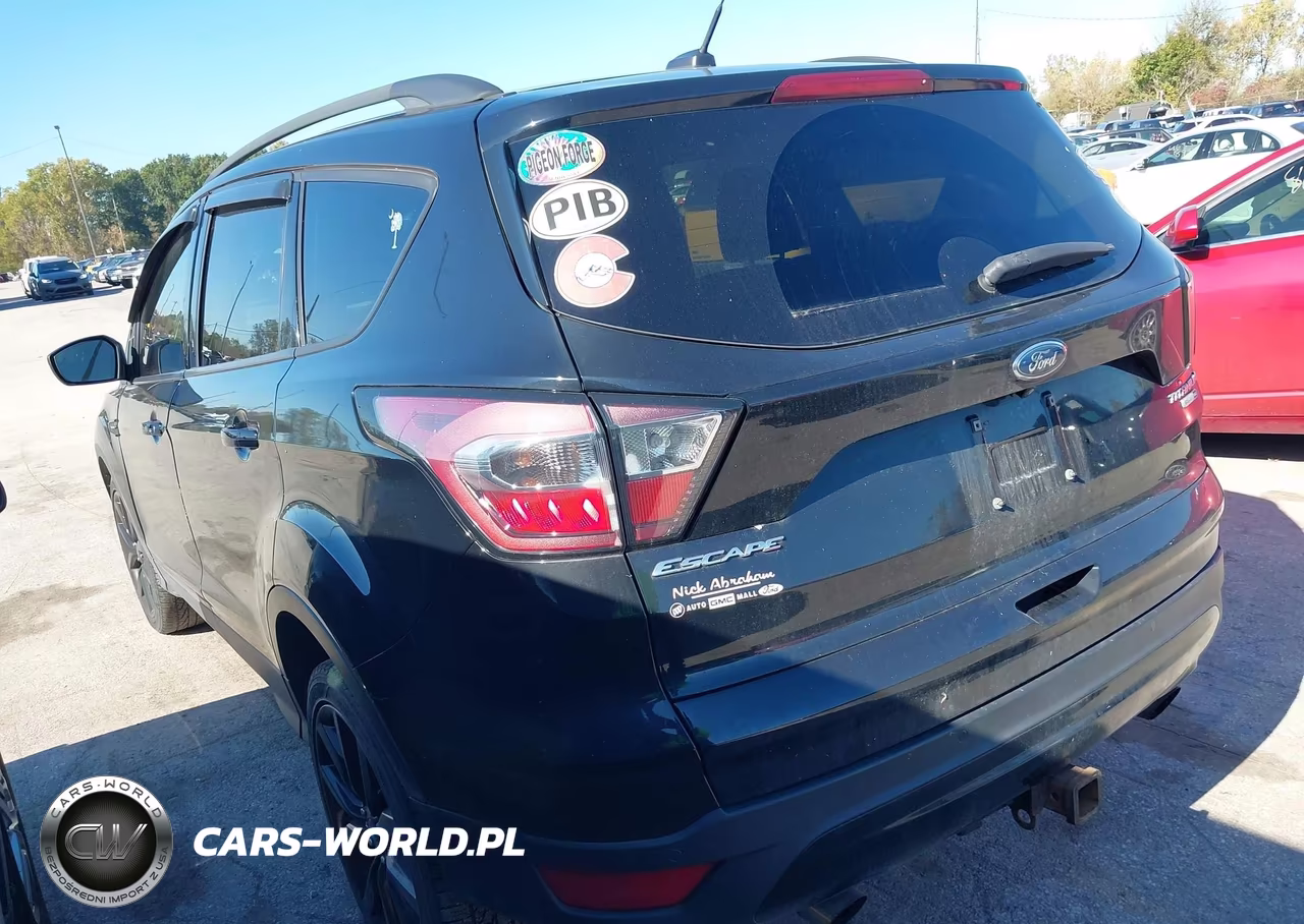 2017 Ford Escape Titanium VIN:1FMCU9J99HUB58355 - 3