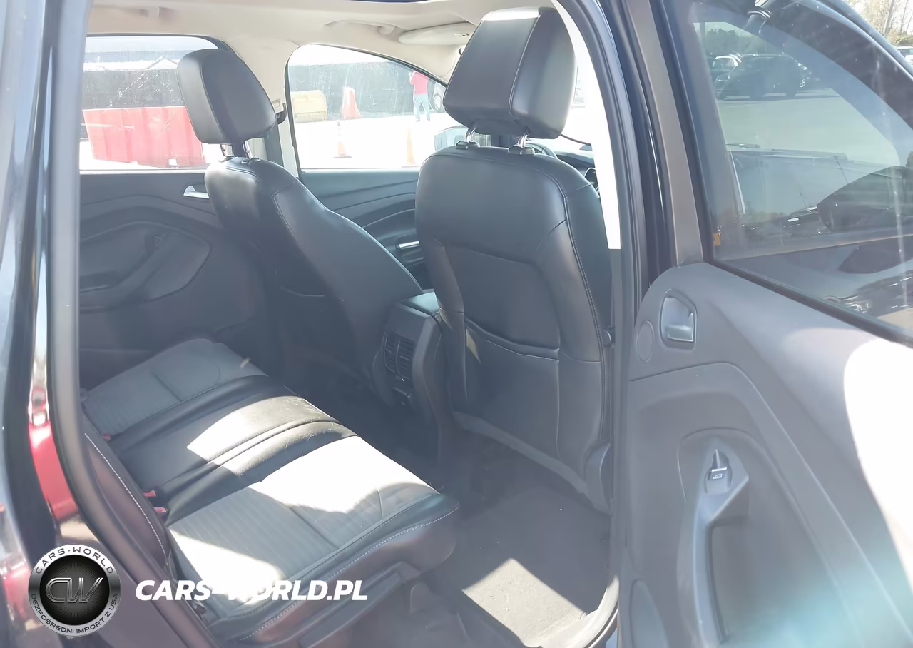 2017 Ford Escape Titanium VIN:1FMCU9J99HUB58355 - 8