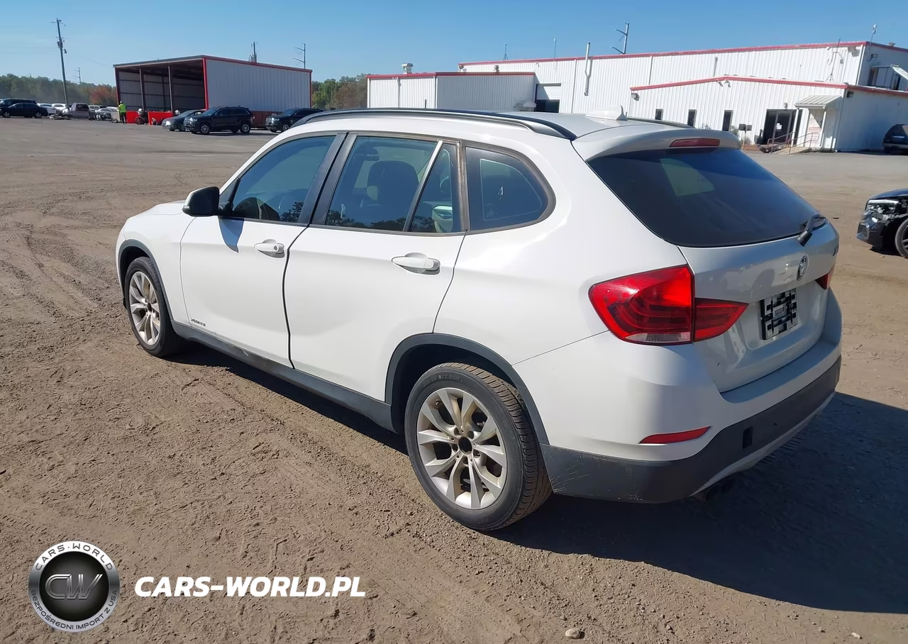 2014 BMW X1 xDrive28I VIN:WBAVL1C54EVY14010 - 3