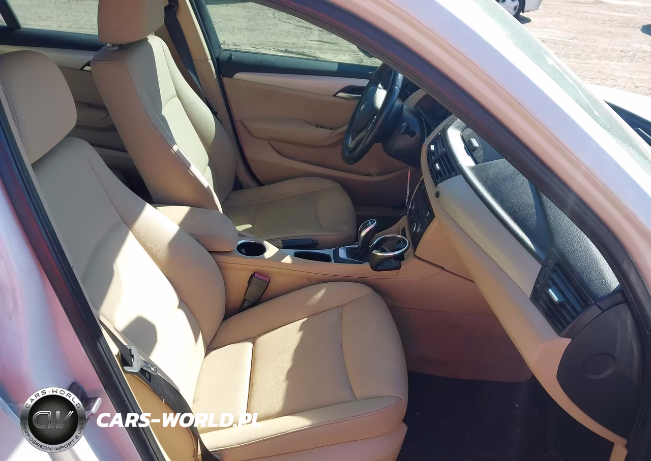 2014 BMW X1 xDrive28I VIN:WBAVL1C54EVY14010 - 5