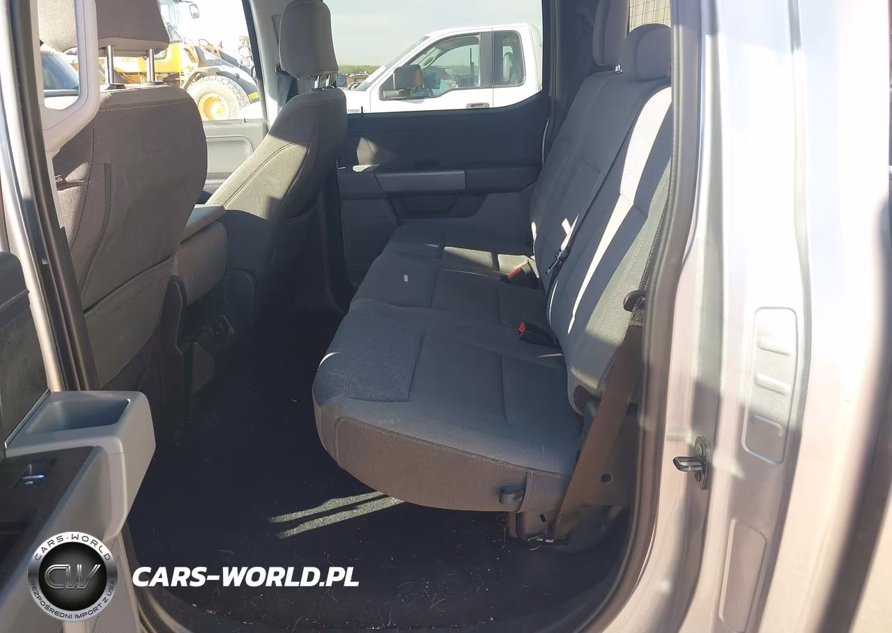 2025 Ford F-150 Xlt VIN:1FTFW3L84SKD38228 - 8