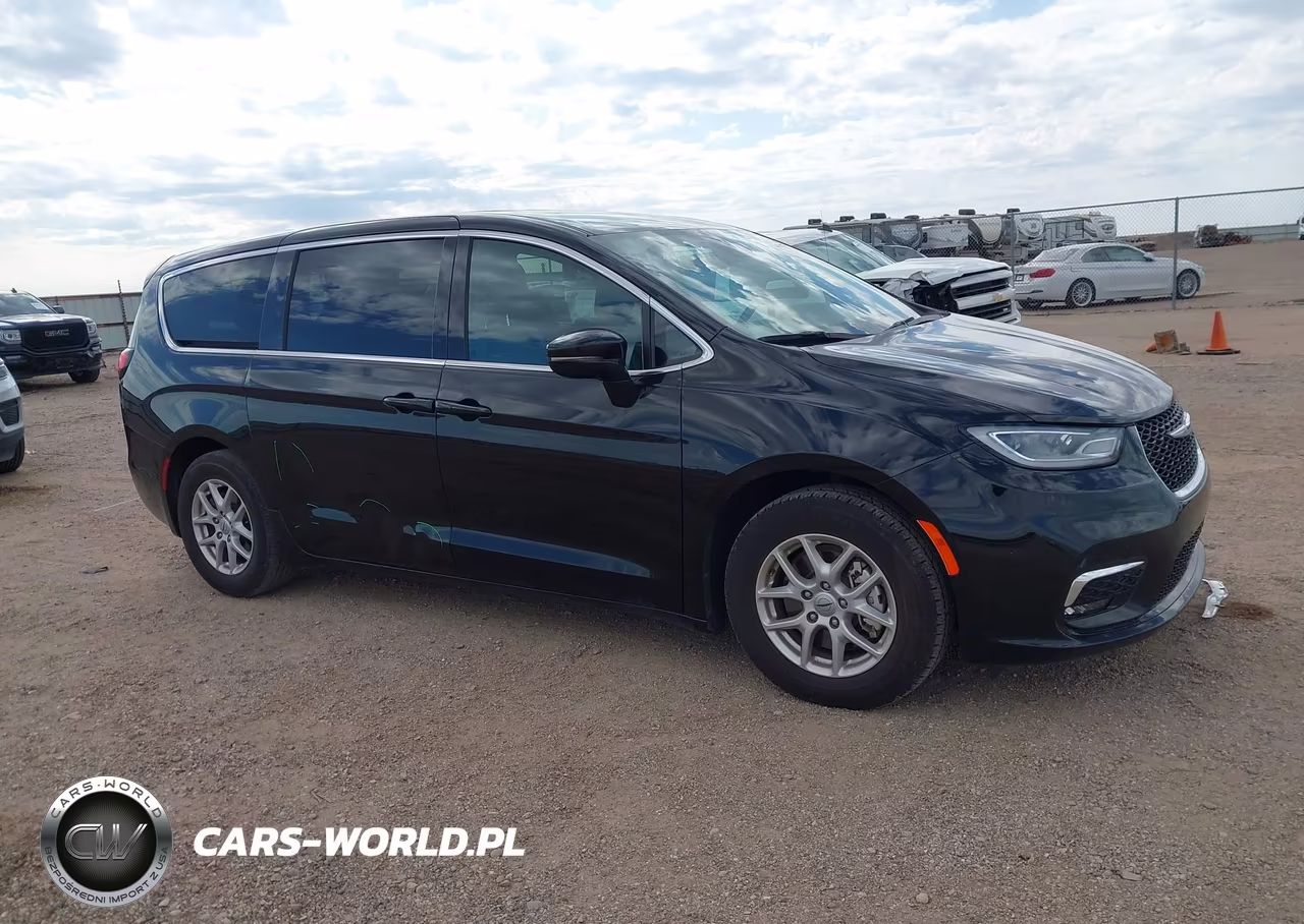 2025 Chrysler Pacifica Select VIN:2C4RC1BGXSR521038 - 13