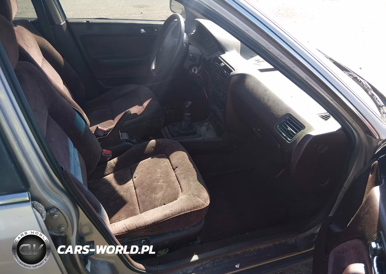 1993 Honda Accord Lx VIN:1HGCB7550PA190893 - 5