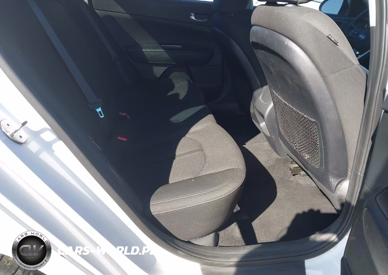 2019 Kia Optima Lx VIN:5XXGT4L38KG296941 - 8