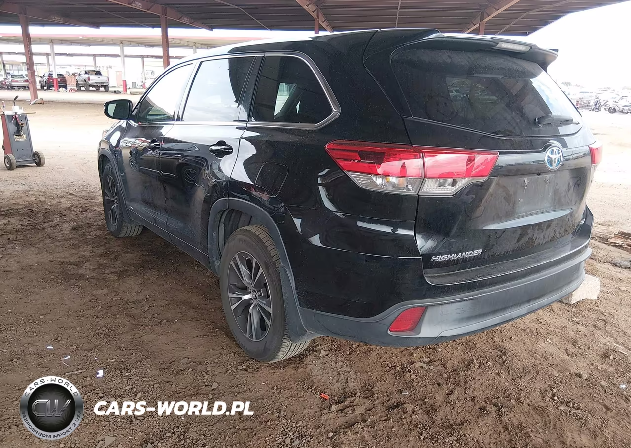 2018 Toyota Highlander Hybrid Le VIN:5TDBGRFH7JS039026 - 3