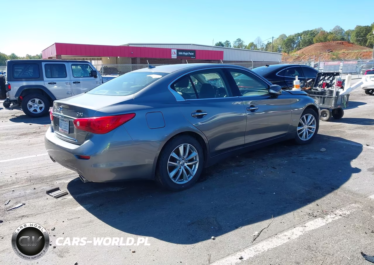 2015 Infiniti Q50 Premium VIN:JN1BV7ARXFM416738 - 4