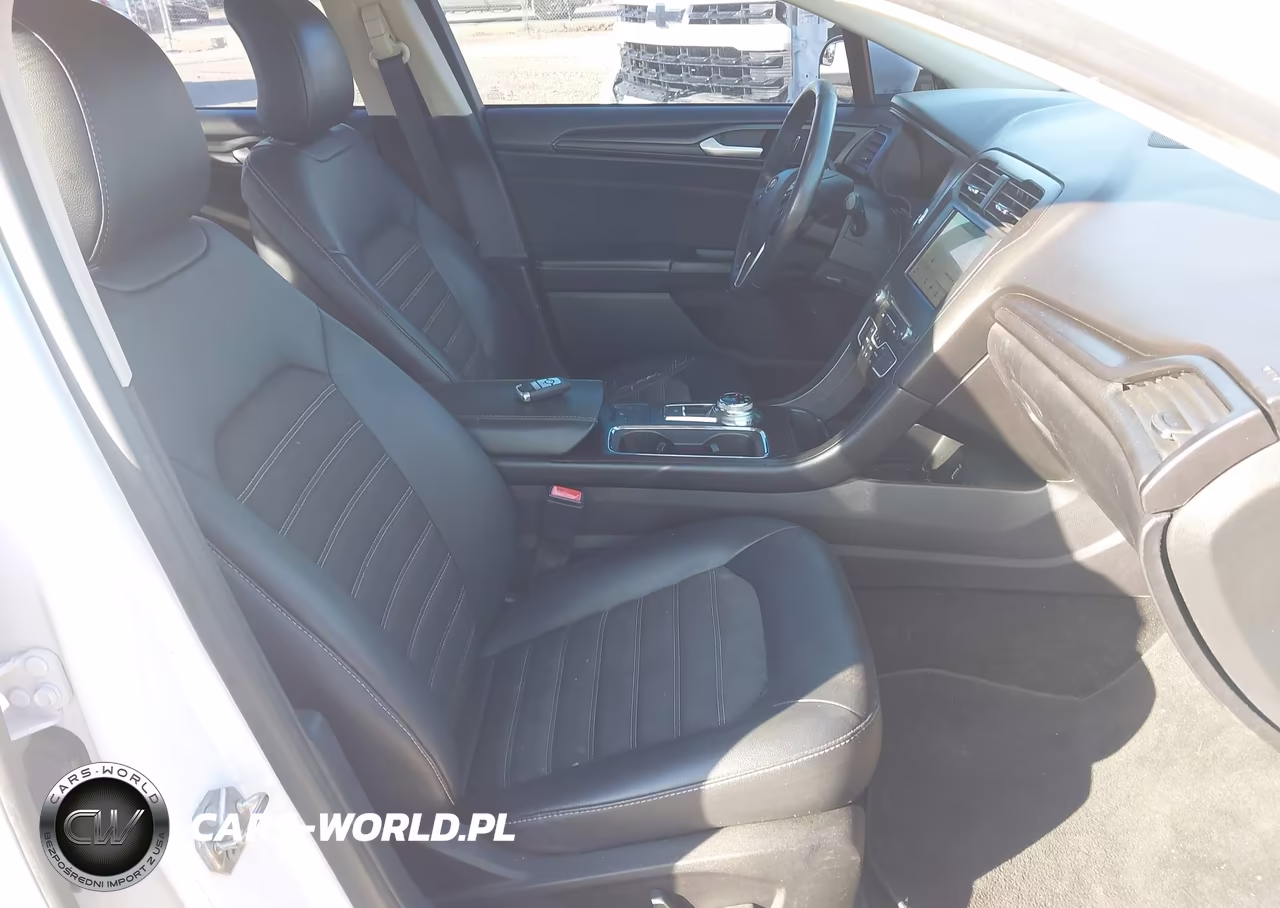 2018 Ford Fusion Se VIN:3FA6P0H77JR174467 - 5