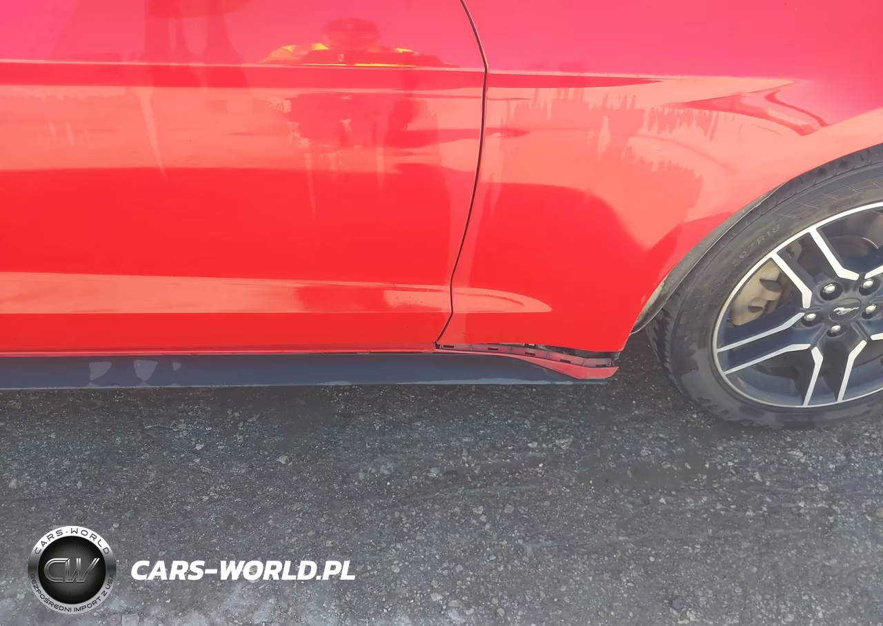2019 Ford Mustang Ecoboost Premium VIN:1FATP8UH2K5109479 - 6