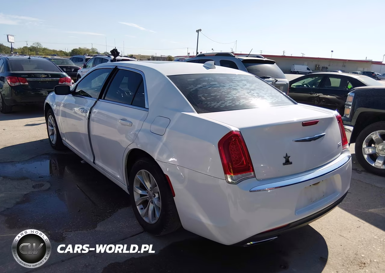 2016 Chrysler 300 Anniversary Edition VIN:2C3CCAAG4GH233881 - 3