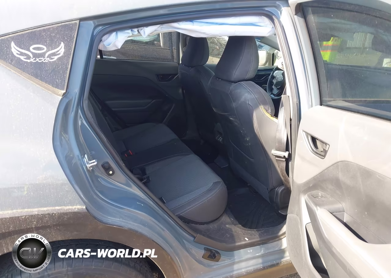 2024 Subaru Crosstrek Premium VIN:JF2GUADC2R8322989 - 8