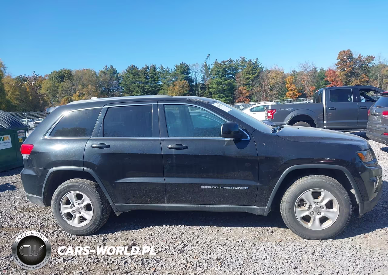 2015 Jeep Grand Cherokee Laredo VIN:1C4RJFAG8FC838609 - 13