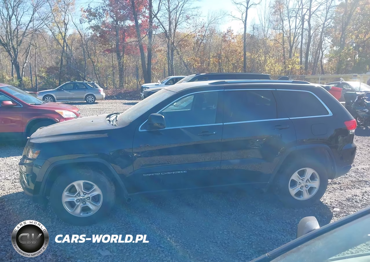2015 Jeep Grand Cherokee Laredo VIN:1C4RJFAG8FC838609 - 14