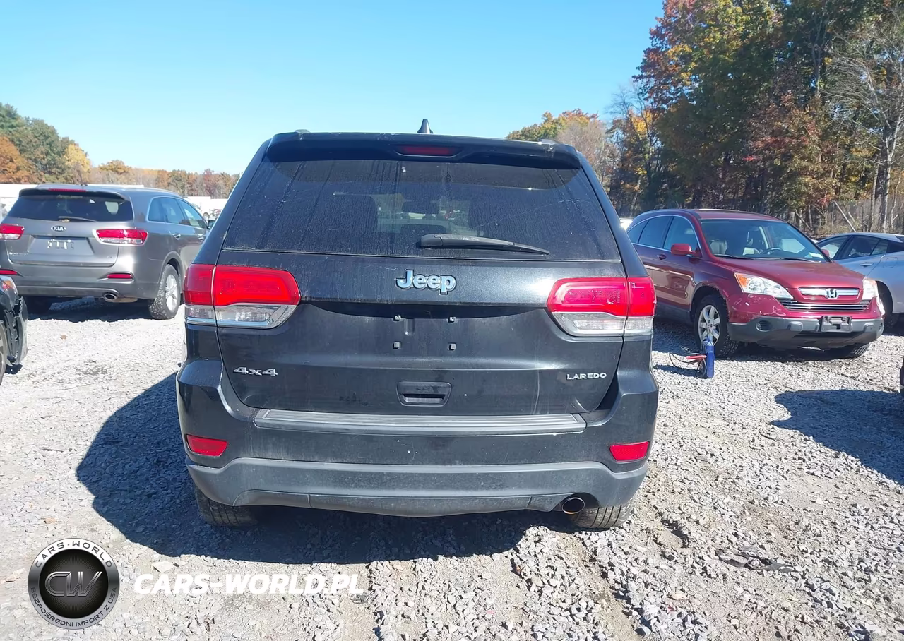 2015 Jeep Grand Cherokee Laredo VIN:1C4RJFAG8FC838609 - 16