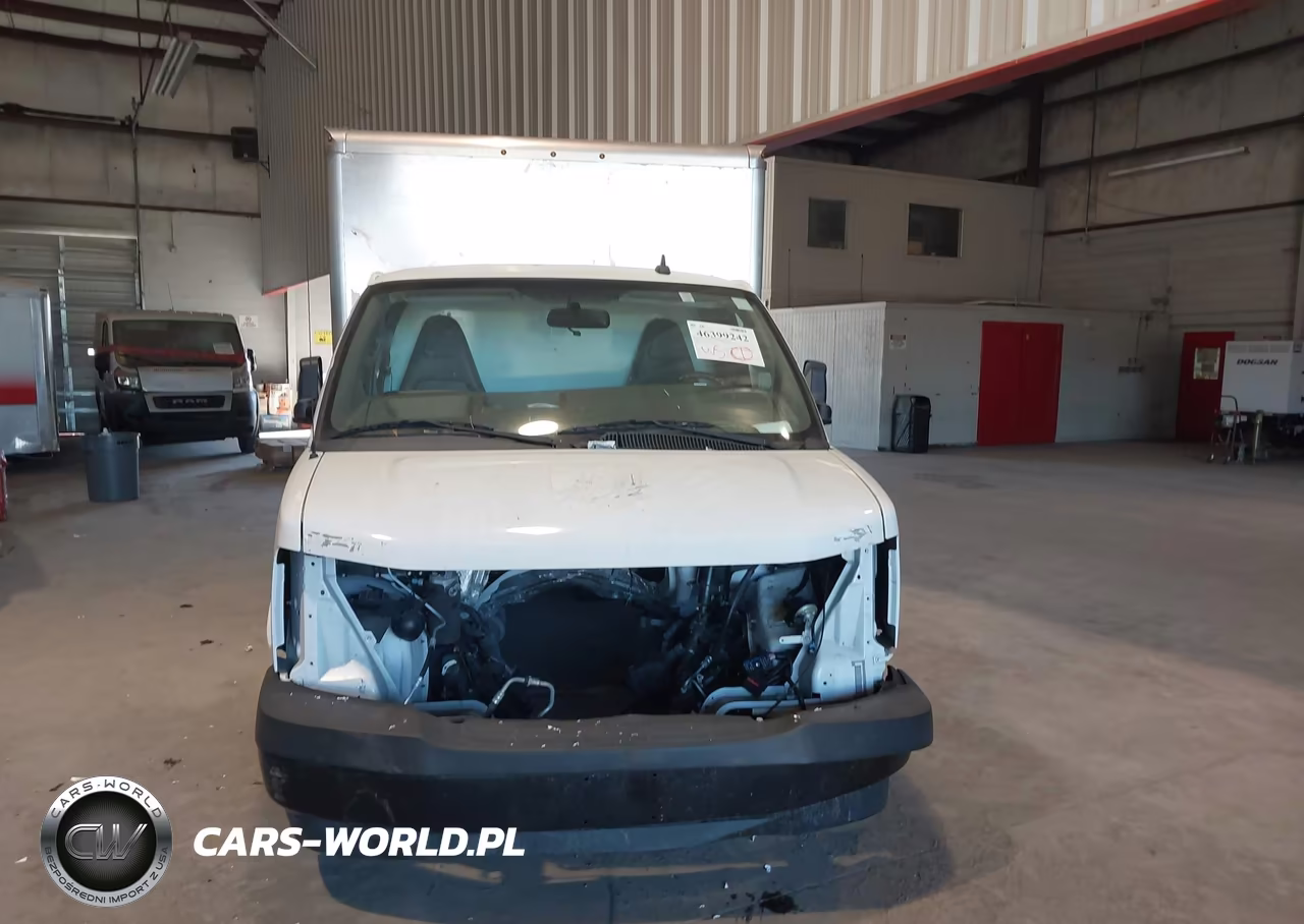 2023 Chevrolet Express Cutaway Work Van VIN:1GB0GSF70P1112821 - 13