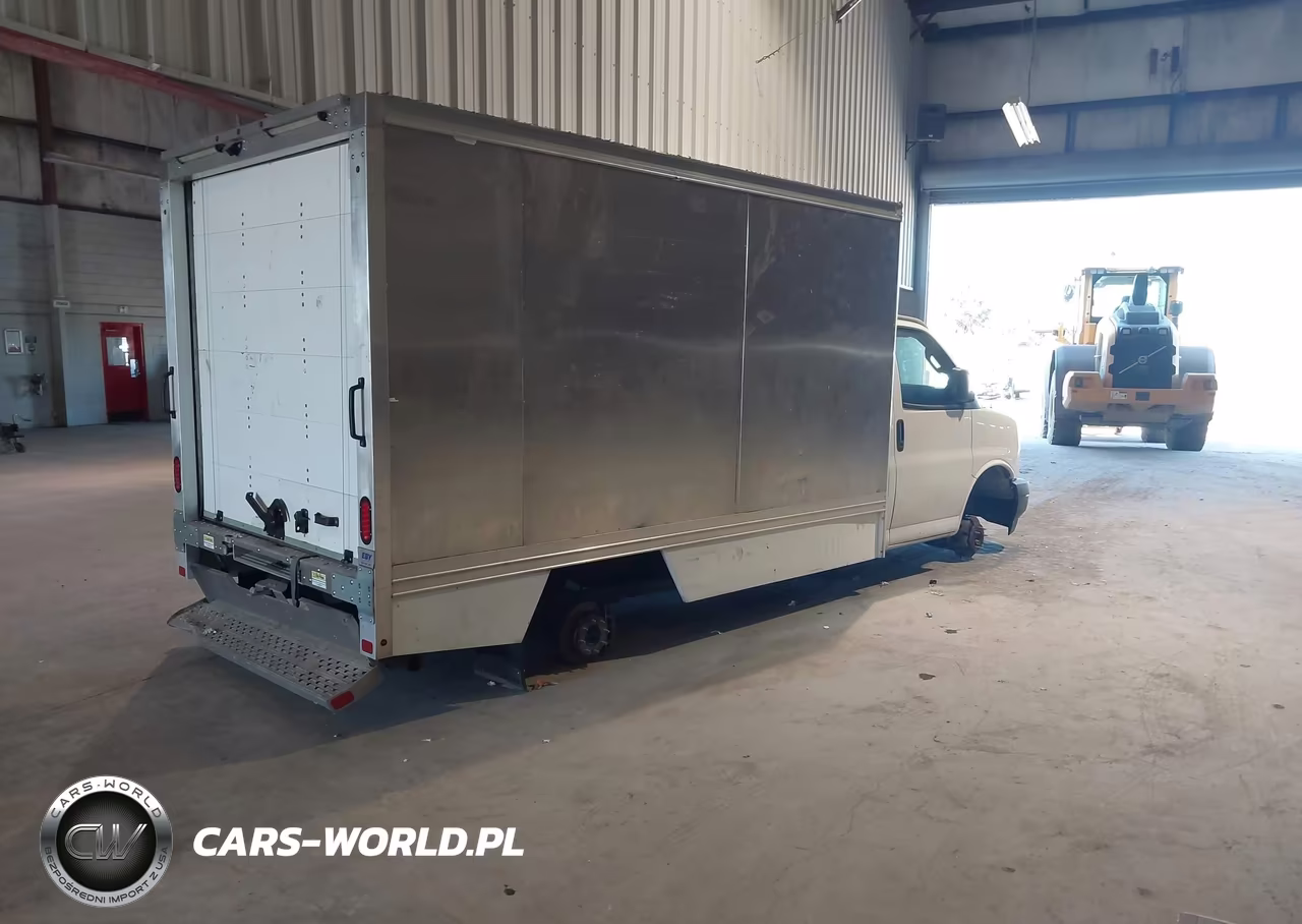 2023 Chevrolet Express Cutaway Work Van VIN:1GB0GSF70P1112821 - 4