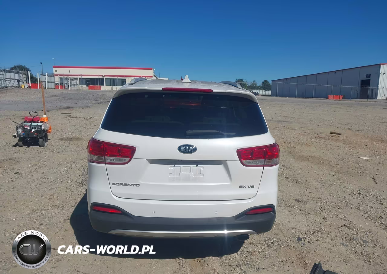 2016 Kia Sorento 3.3L Ex VIN:5XYPH4A57GG077350 - 16