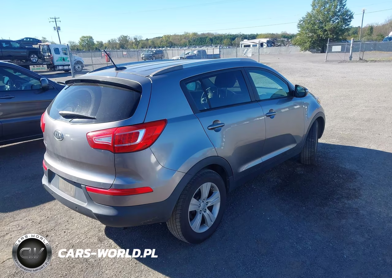2012 Kia Sportage Lx VIN:KNDPBCA21C7262003 - 4