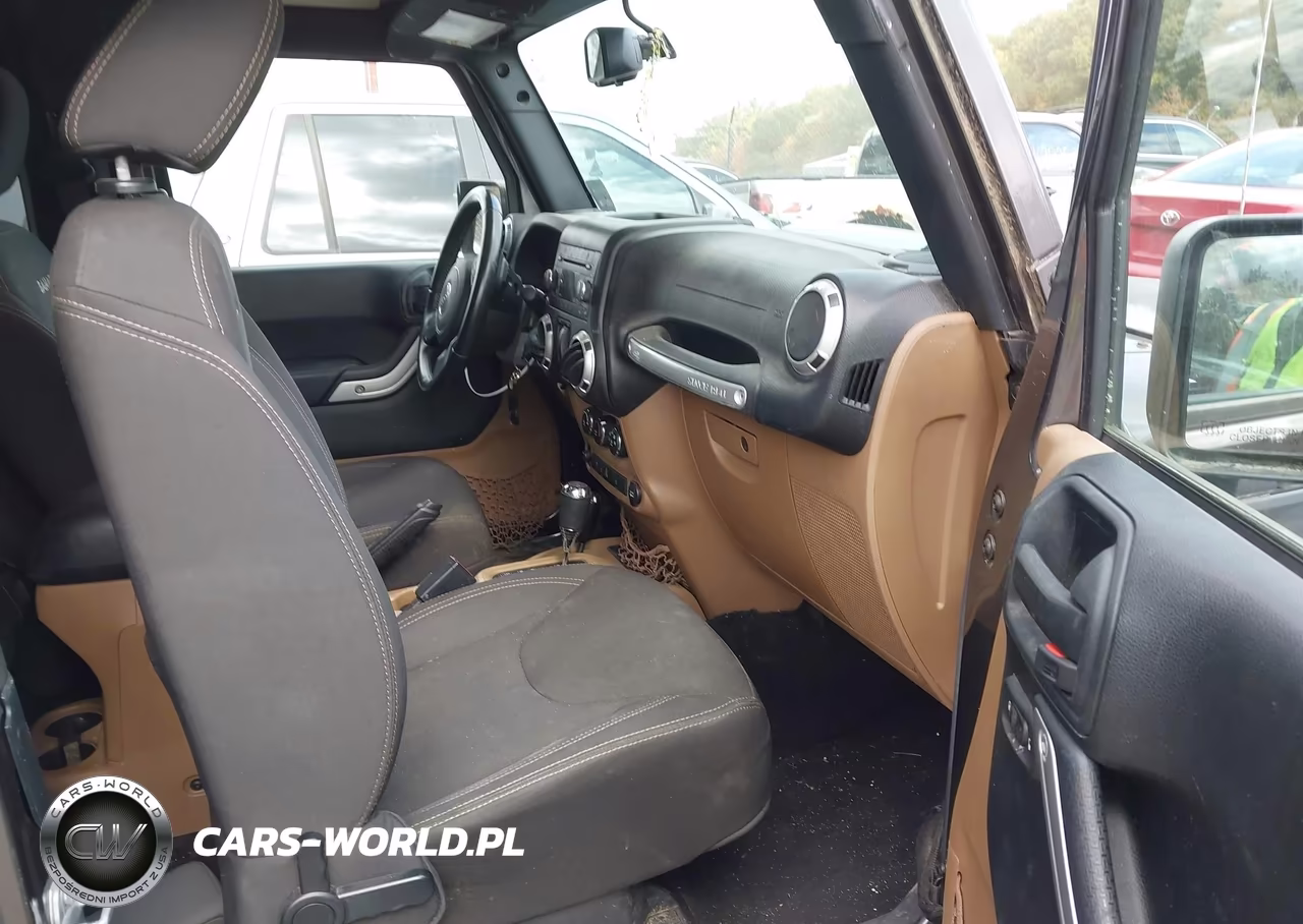 2016 Jeep Wrangler Sahara VIN:1C4AJWBG4GL263177 - 5