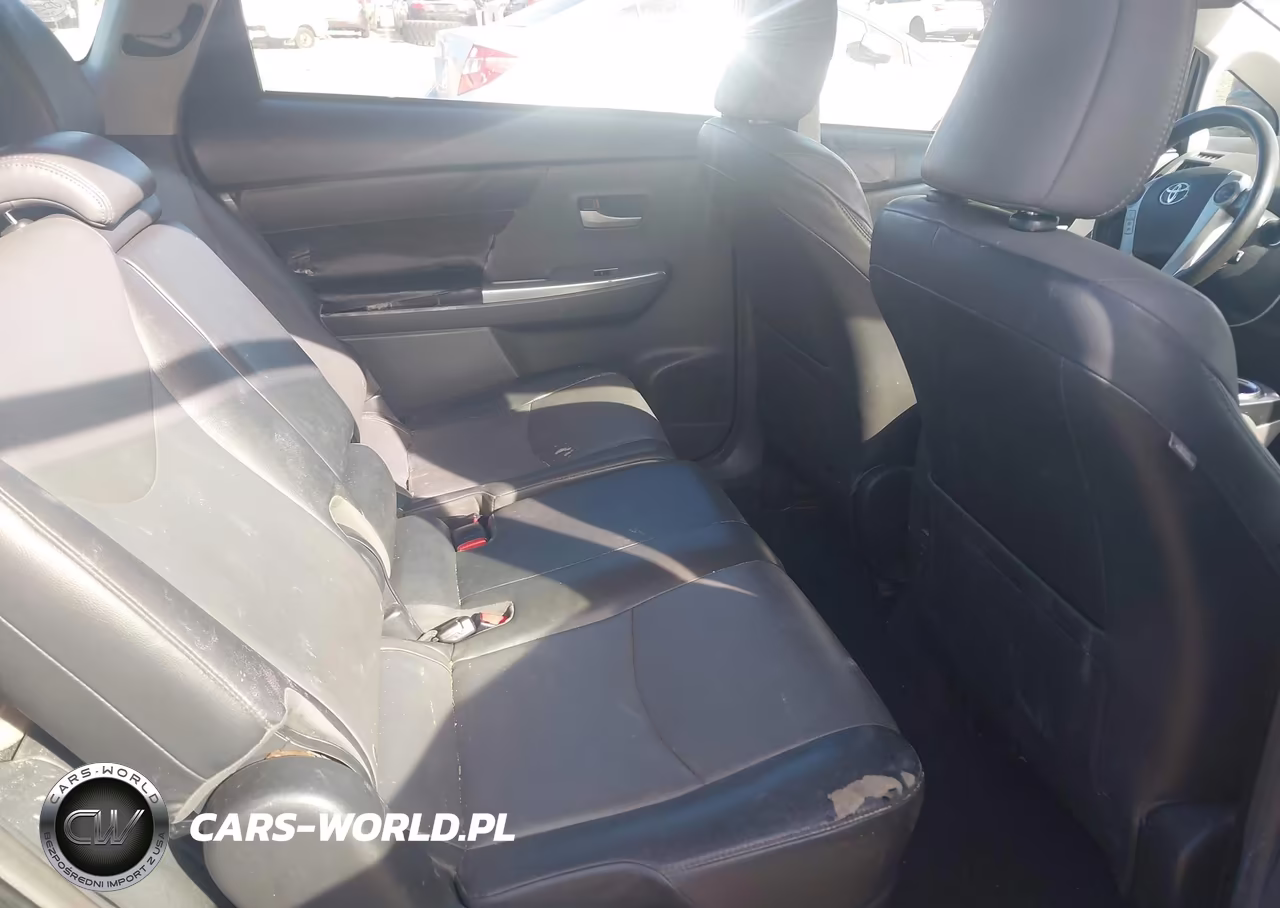 2012 Toyota Prius V Five VIN:JTDZN3EU2C3065215 - 8