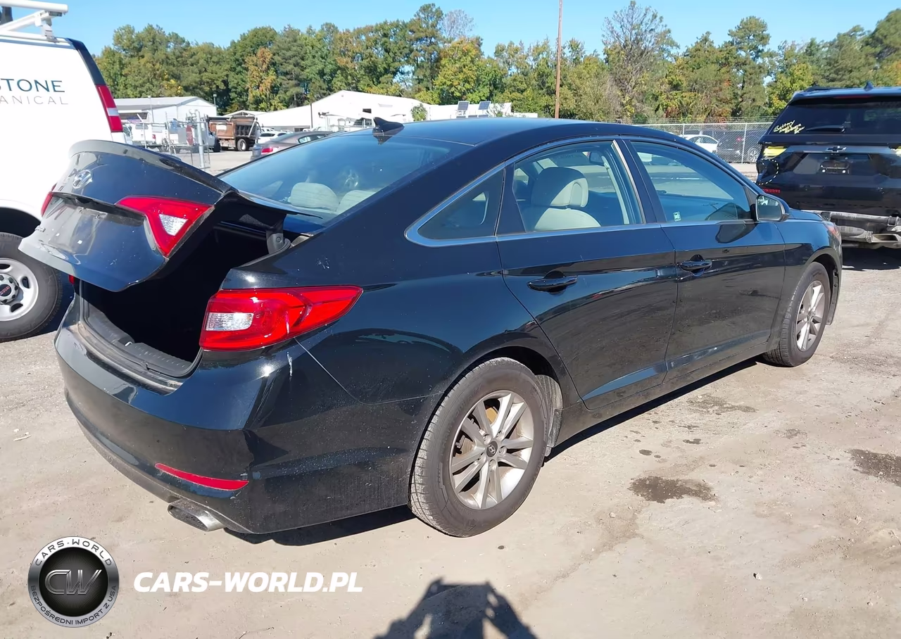 2017 Hyundai Sonata Se VIN:5NPE24AF2HH449821 - 4