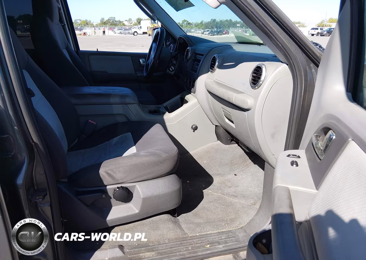 2004 Ford Expedition Xlt VIN:1FMRU15W84LA69372 - 5