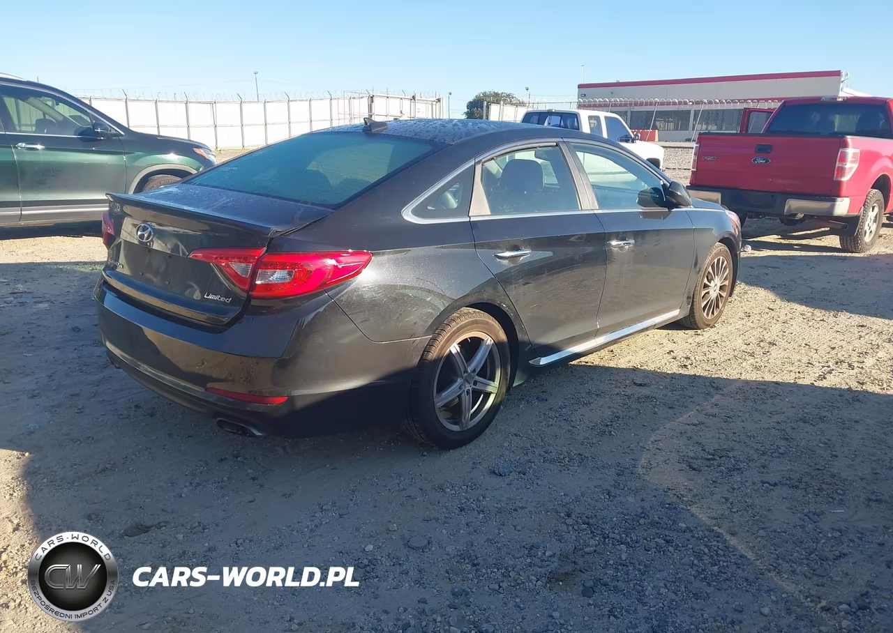 2015 Hyundai Sonata Limited VIN:5NPE34AF0FH017013 - 4