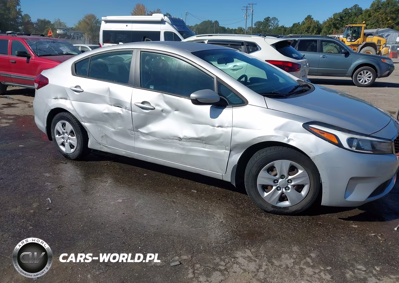 2017 Kia Forte Lx VIN:3KPFK4A74HE033657 - 6
