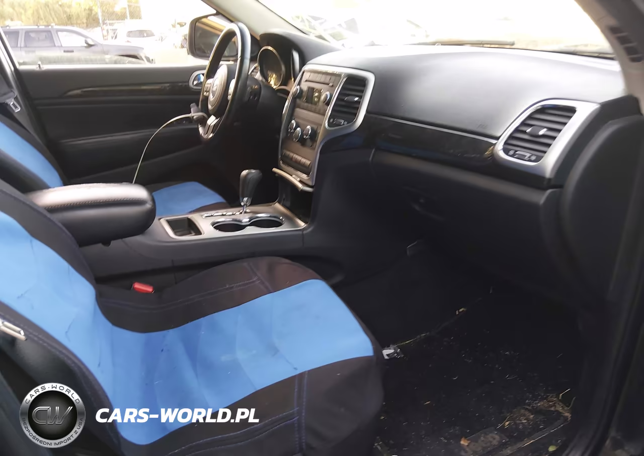 2012 Jeep Grand Cherokee Laredo VIN:1C4RJFAG1CC226120 - 5