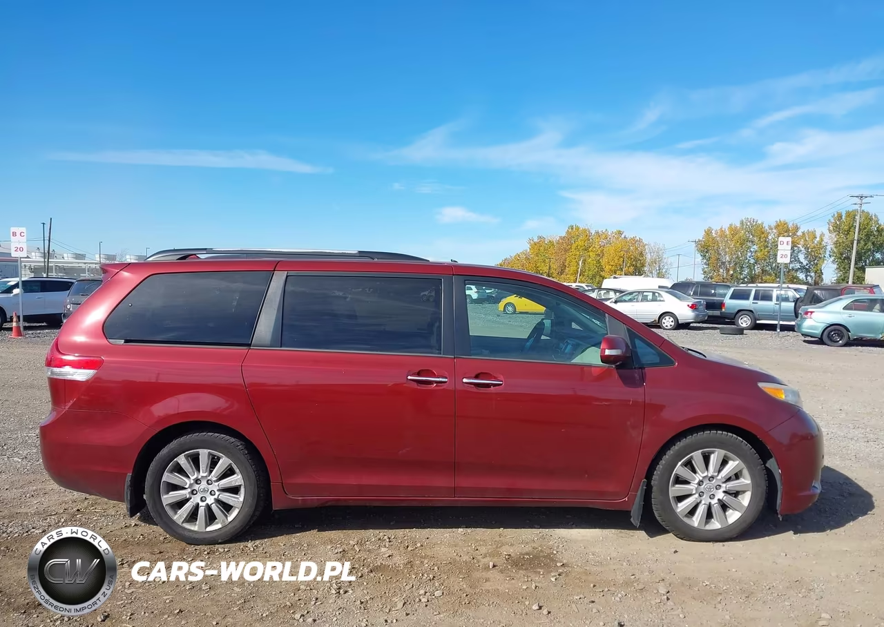 2013 Toyota Sienna Limited 7 Passenger VIN:5TDDK3DC8DS070835 - 13