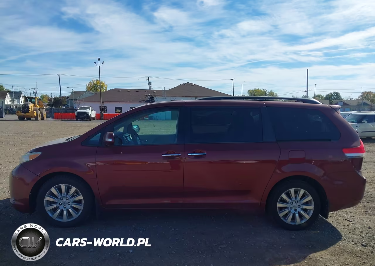 2013 Toyota Sienna Limited 7 Passenger VIN:5TDDK3DC8DS070835 - 14