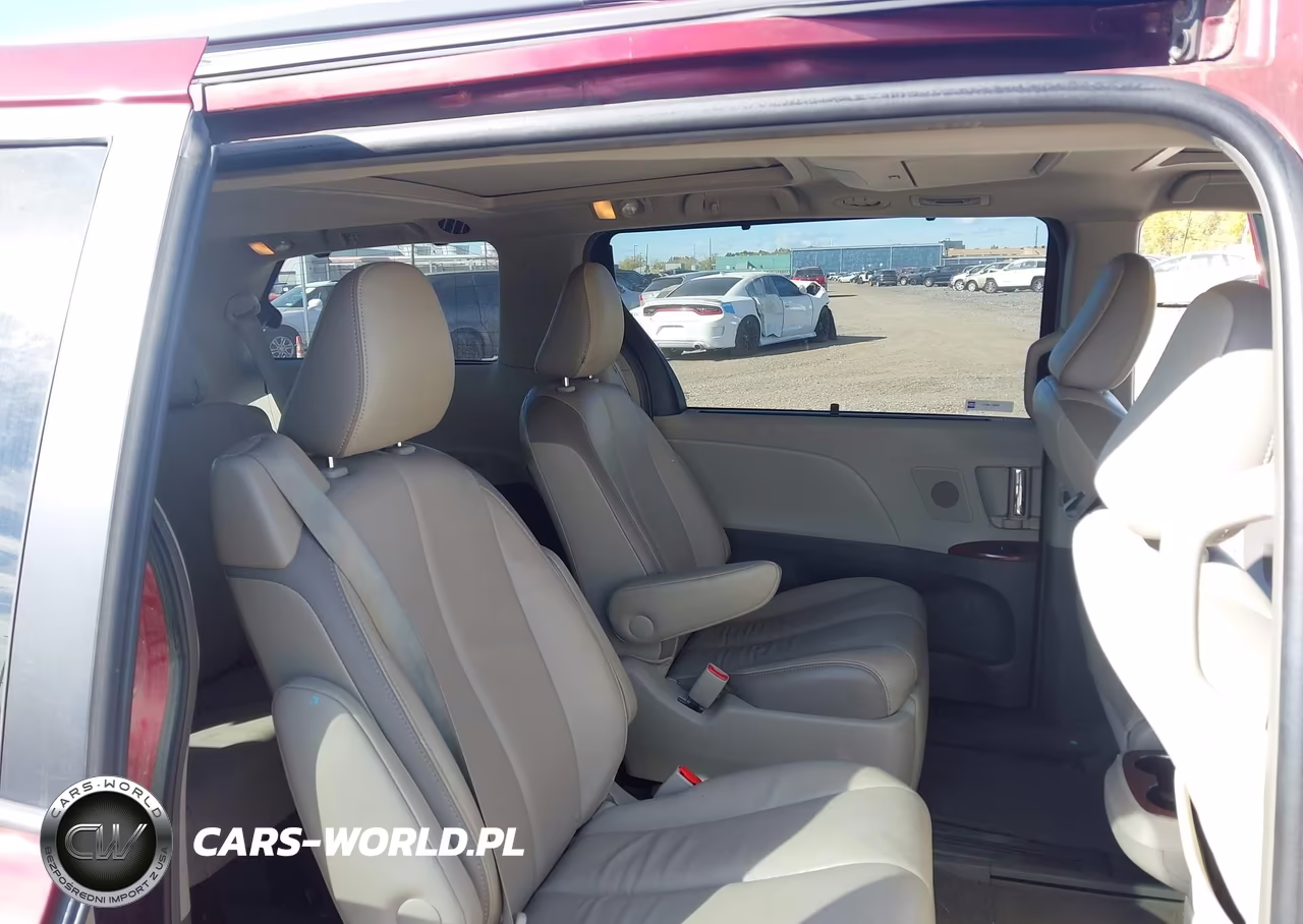 2013 Toyota Sienna Limited 7 Passenger VIN:5TDDK3DC8DS070835 - 8