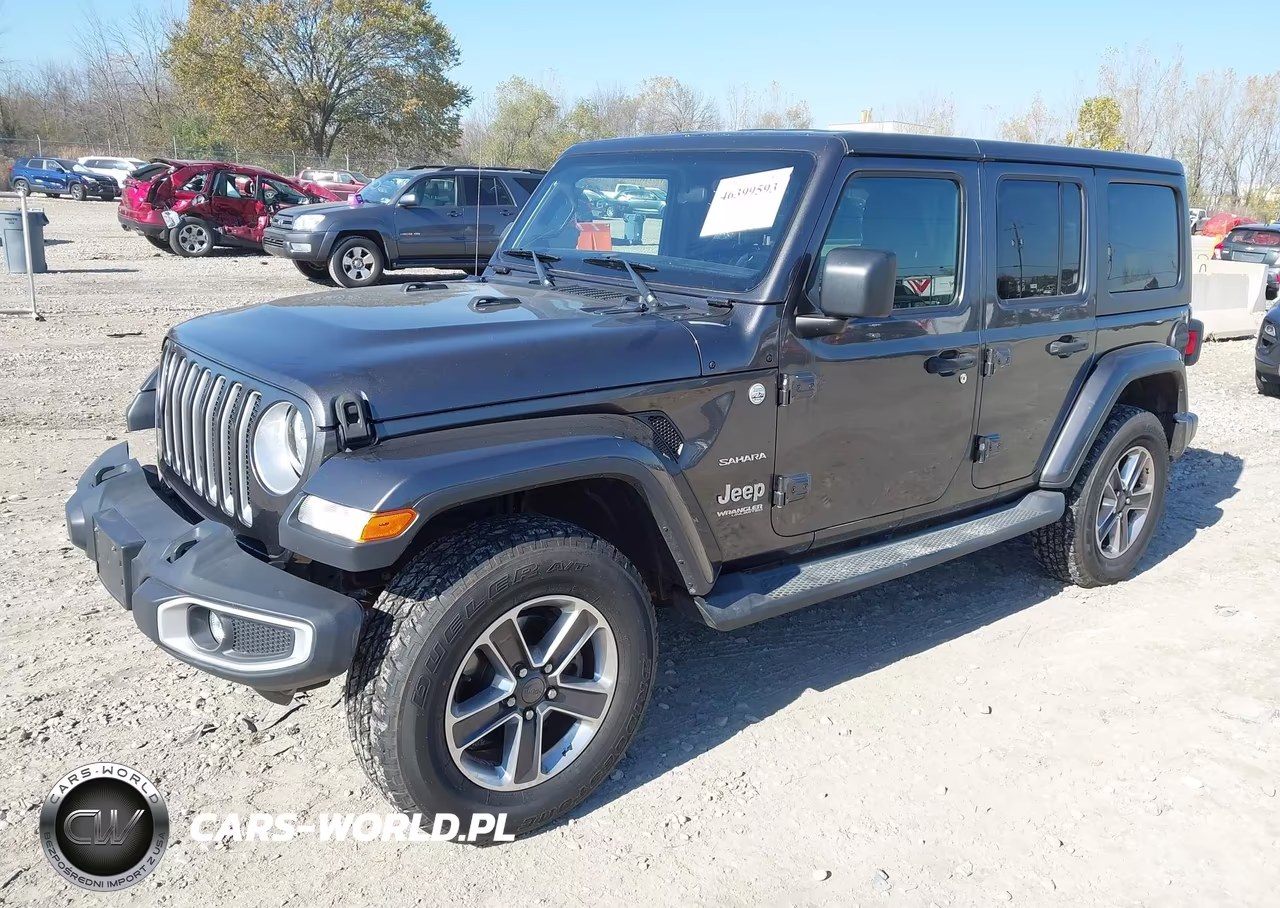 2019 Jeep Wrangler Unlimited Sahara 4X4 VIN:1C4HJXEN2KW590148 - 2