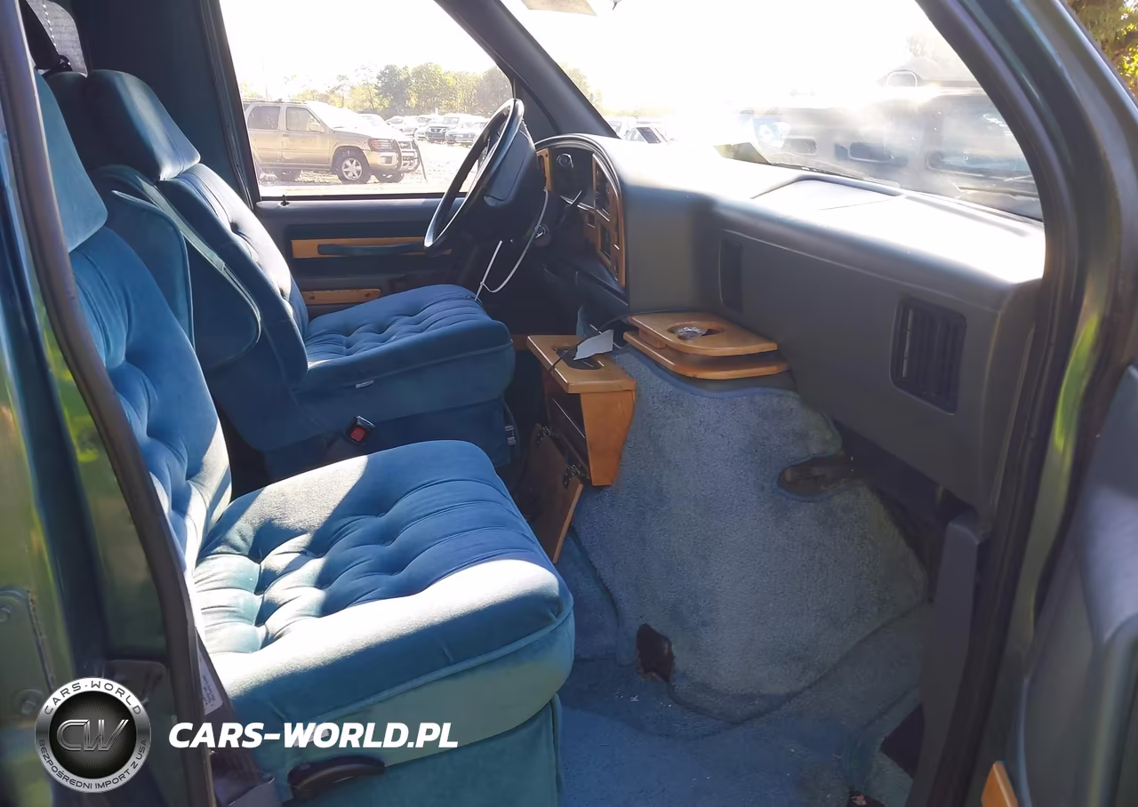 1996 Ford Econoline E150 Van VIN:1FDEE14H2THB40775 - 5