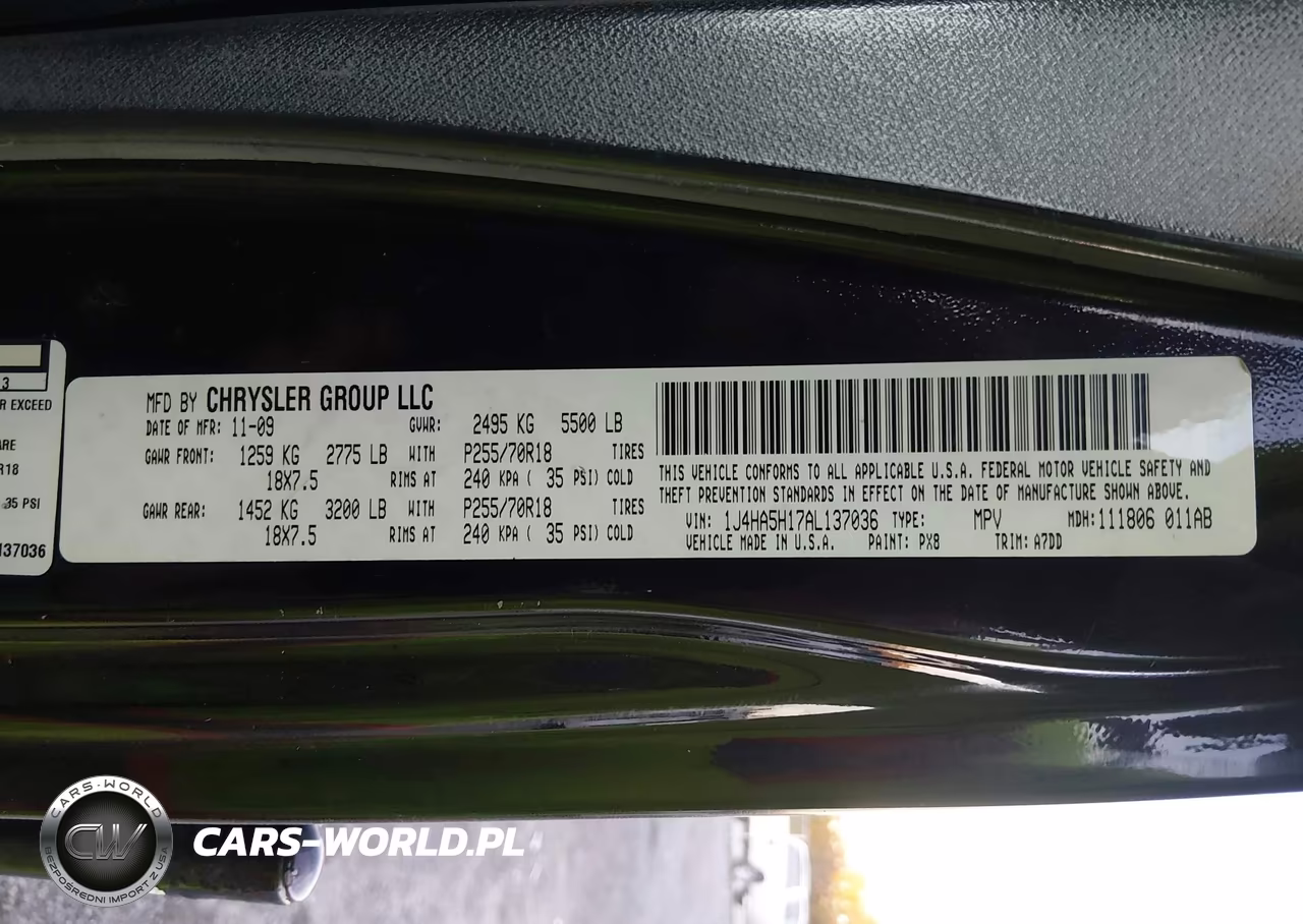 2010 Jeep Wrangler Unlimited Sahara VIN:1J4HA5H17AL137036 - 9