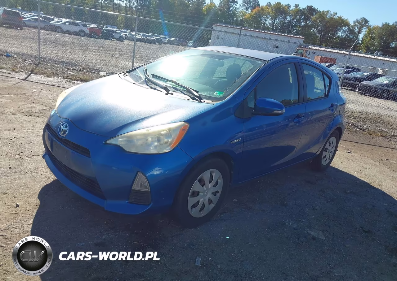 2012 Toyota Prius C Two VIN:JTDKDTB33C1511495 - 2