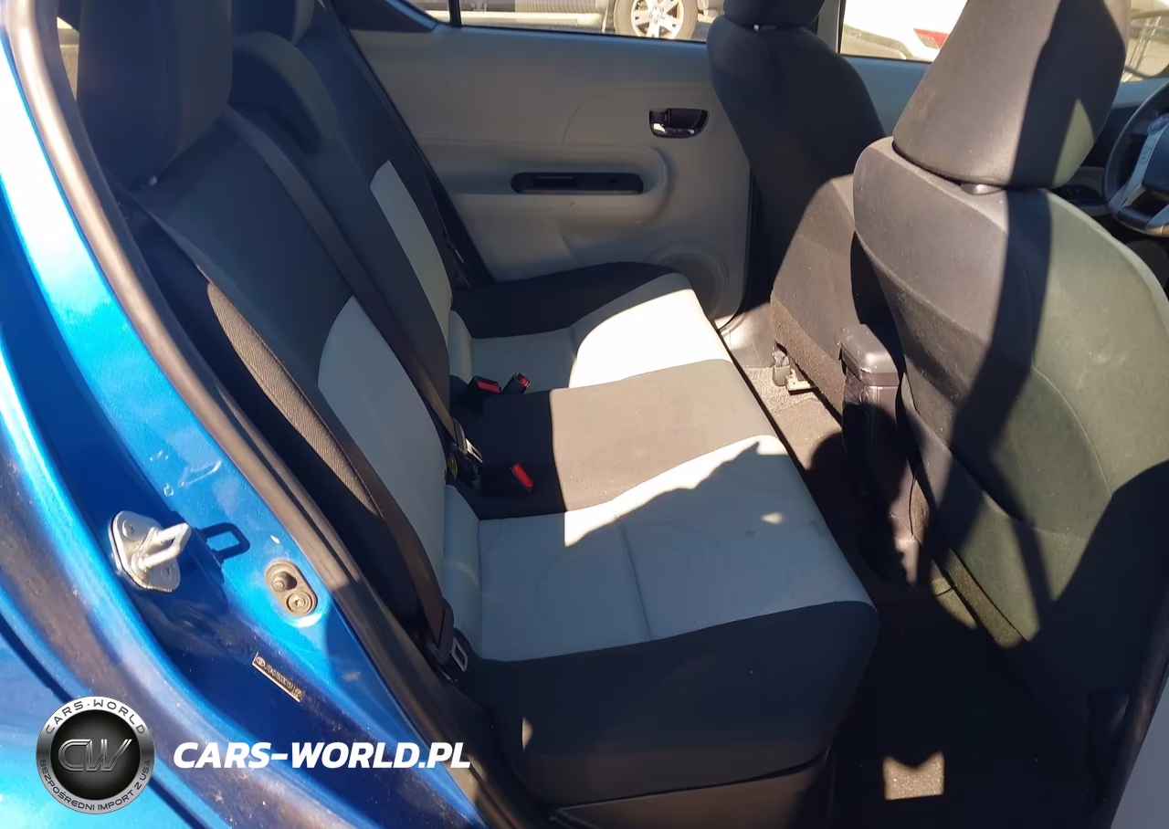 2012 Toyota Prius C Two VIN:JTDKDTB33C1511495 - 8