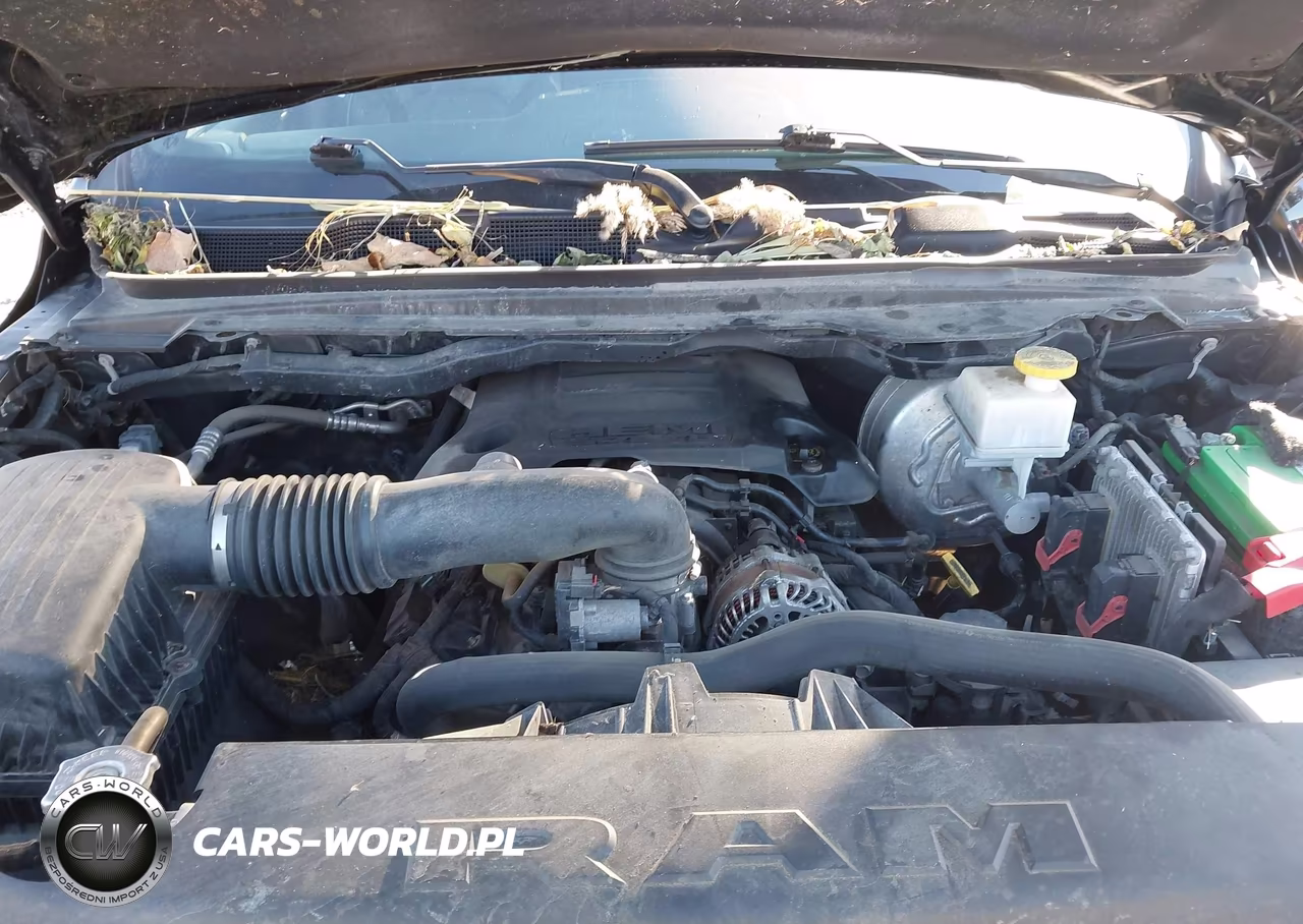 2020 Ram 1500 Laramie VIN:1C6SRFJTXLN266621 - 10