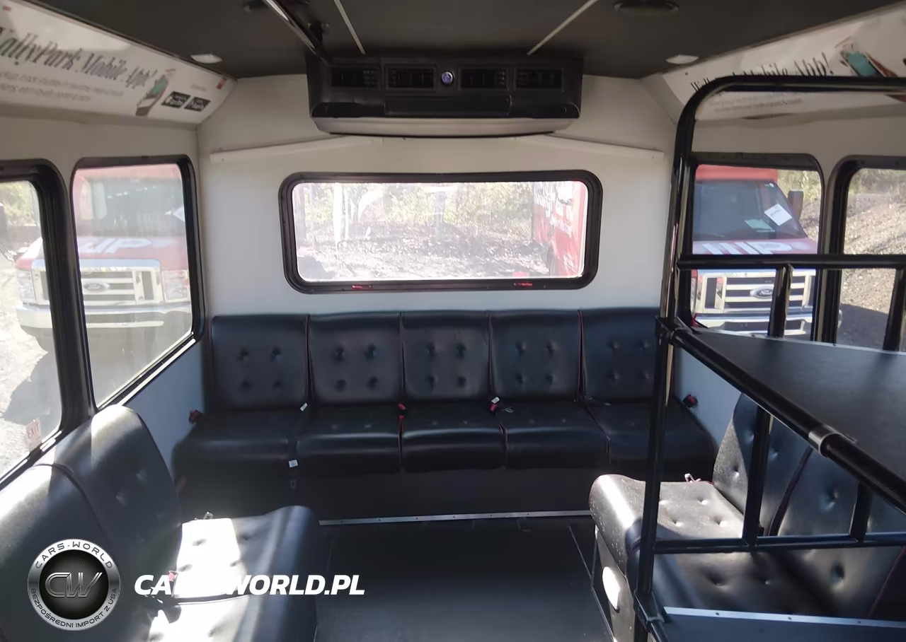 2018 Ford E-450 Cutaway VIN:1FDFE4FS5JDC01510 - 6