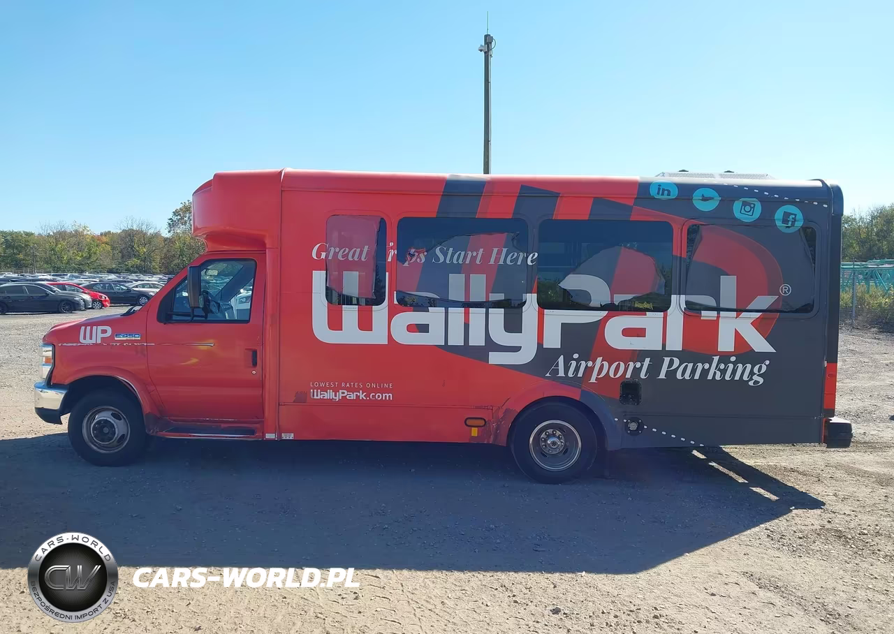 2018 Ford E-450 Cutaway VIN:1FDFE4FS7JDC01511 - 14